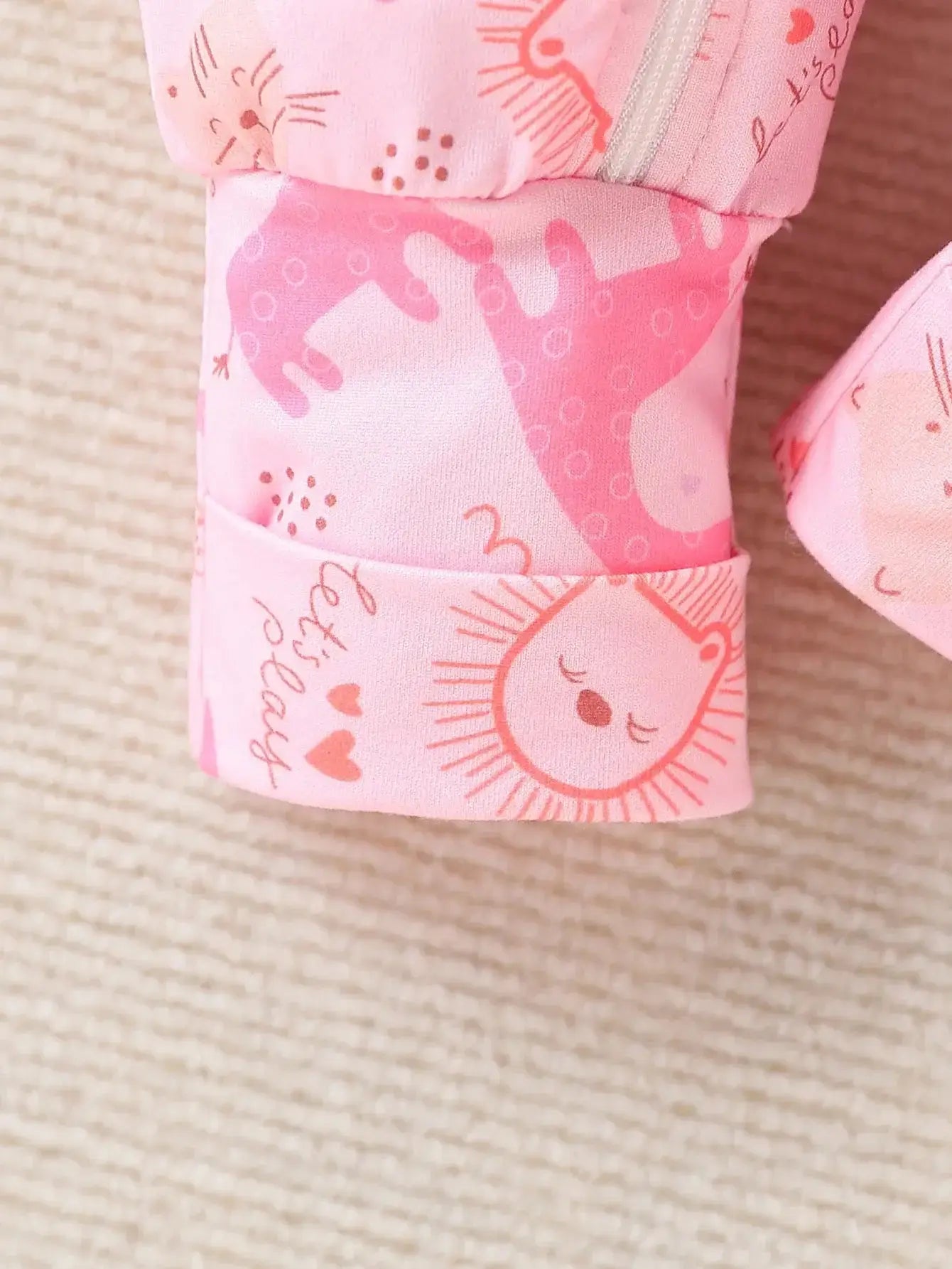 Roaming Giraffe Jumpsuit Set - LITTLEGIANT Baby Cloth